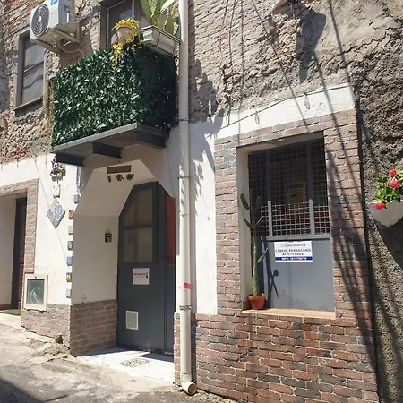 Sicily House Soprano * Santo Stefano di Briga